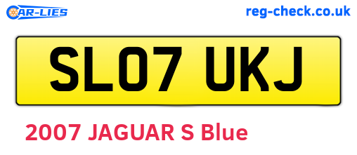 SL07UKJ are the vehicle registration plates.