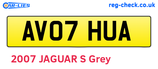 AV07HUA are the vehicle registration plates.