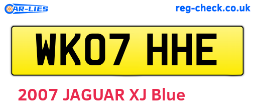 WK07HHE are the vehicle registration plates.