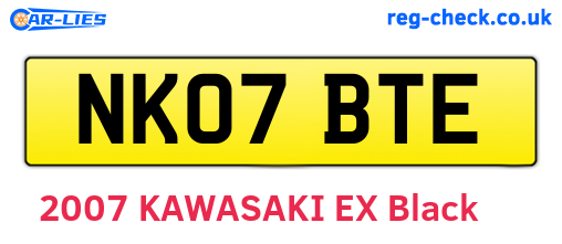NK07BTE are the vehicle registration plates.