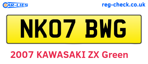 NK07BWG are the vehicle registration plates.