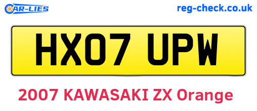 HX07UPW are the vehicle registration plates.