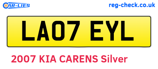 LA07EYL are the vehicle registration plates.