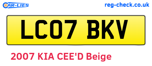 LC07BKV are the vehicle registration plates.