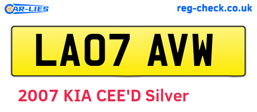 LA07AVW are the vehicle registration plates.