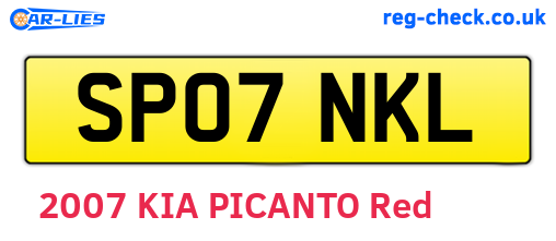 SP07NKL are the vehicle registration plates.