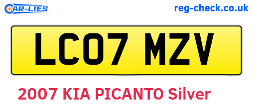 LC07MZV are the vehicle registration plates.