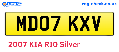 MD07KXV are the vehicle registration plates.