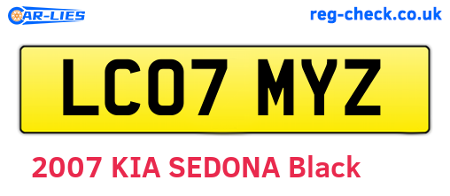 LC07MYZ are the vehicle registration plates.