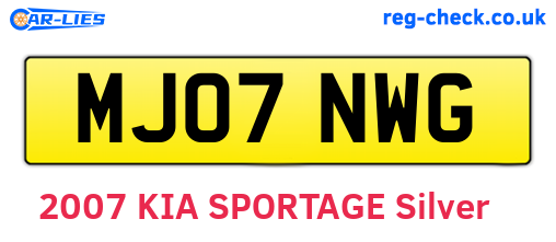 MJ07NWG are the vehicle registration plates.