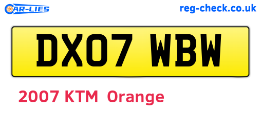 DX07WBW are the vehicle registration plates.