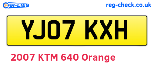 YJ07KXH are the vehicle registration plates.