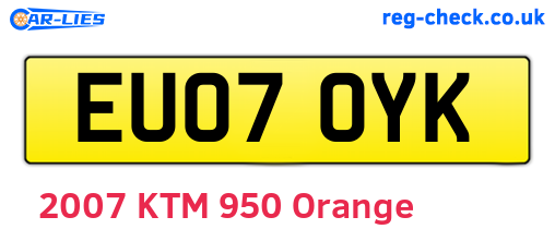 EU07OYK are the vehicle registration plates.