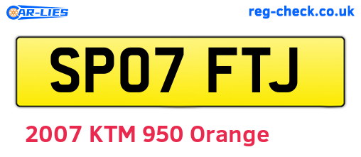 SP07FTJ are the vehicle registration plates.