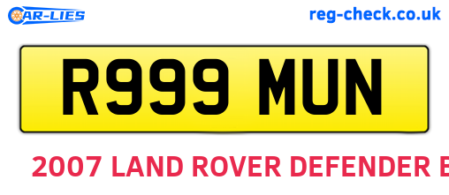 R999MUN are the vehicle registration plates.