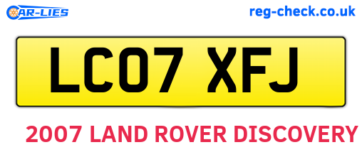LC07XFJ are the vehicle registration plates.