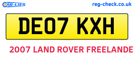 DE07KXH are the vehicle registration plates.