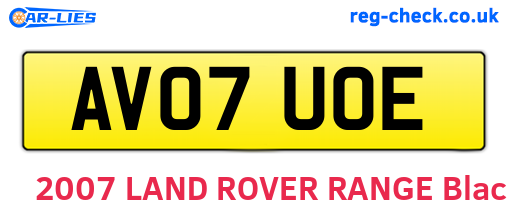 AV07UOE are the vehicle registration plates.