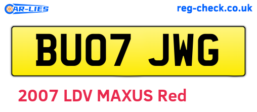 BU07JWG are the vehicle registration plates.