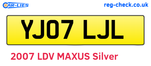 YJ07LJL are the vehicle registration plates.