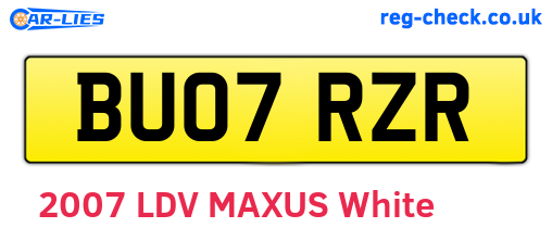 BU07RZR are the vehicle registration plates.