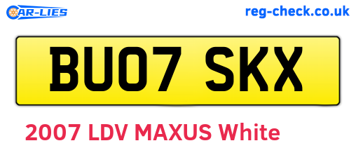 BU07SKX are the vehicle registration plates.