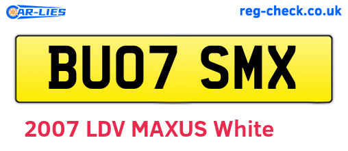 BU07SMX are the vehicle registration plates.