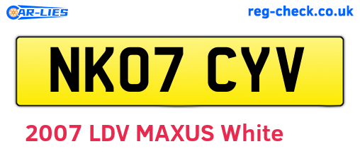 NK07CYV are the vehicle registration plates.