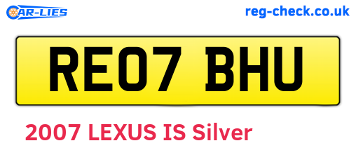 RE07BHU are the vehicle registration plates.