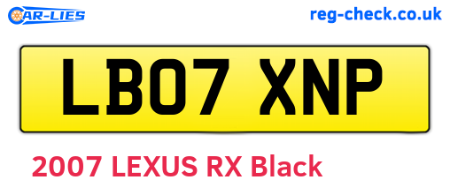 LB07XNP are the vehicle registration plates.