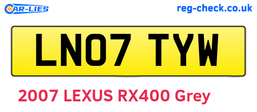 LN07TYW are the vehicle registration plates.