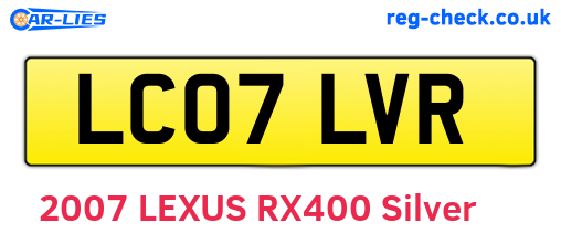 LC07LVR are the vehicle registration plates.