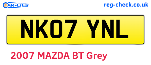 NK07YNL are the vehicle registration plates.