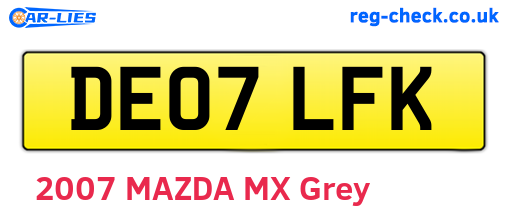 DE07LFK are the vehicle registration plates.