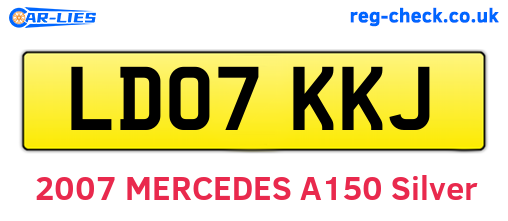 LD07KKJ are the vehicle registration plates.