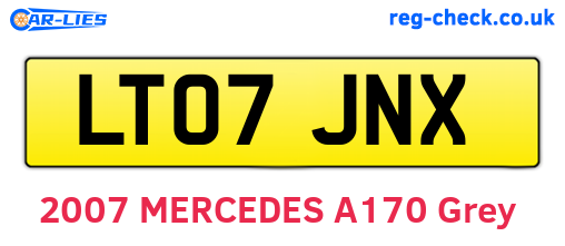 LT07JNX are the vehicle registration plates.