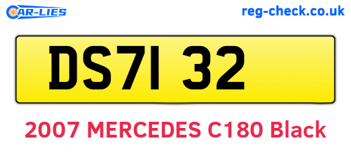 DS7132 are the vehicle registration plates.