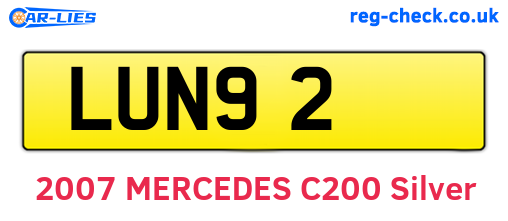LUN92 are the vehicle registration plates.