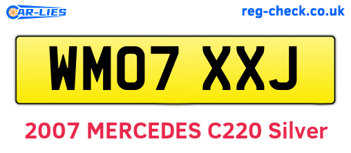 WM07XXJ are the vehicle registration plates.