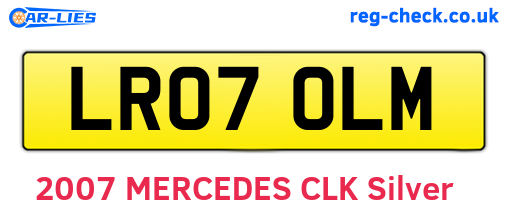 LR07OLM are the vehicle registration plates.