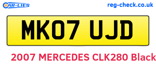 MK07UJD are the vehicle registration plates.