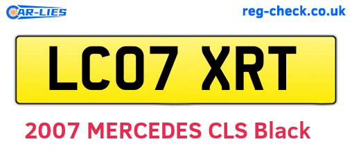 LC07XRT are the vehicle registration plates.