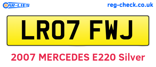 LR07FWJ are the vehicle registration plates.