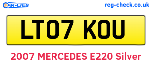 LT07KOU are the vehicle registration plates.