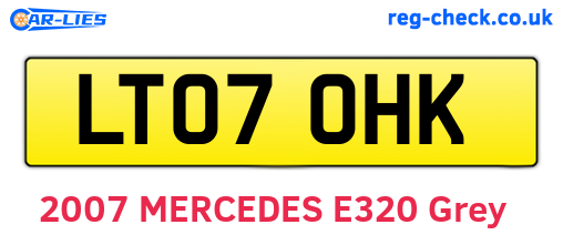 LT07OHK are the vehicle registration plates.