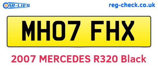 MH07FHX are the vehicle registration plates.