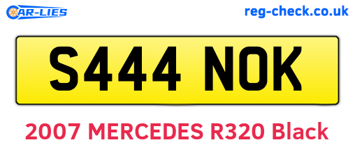 S444NOK are the vehicle registration plates.