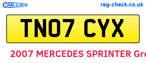 TN07CYX are the vehicle registration plates.
