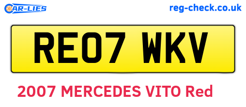 RE07WKV are the vehicle registration plates.