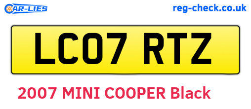 LC07RTZ are the vehicle registration plates.